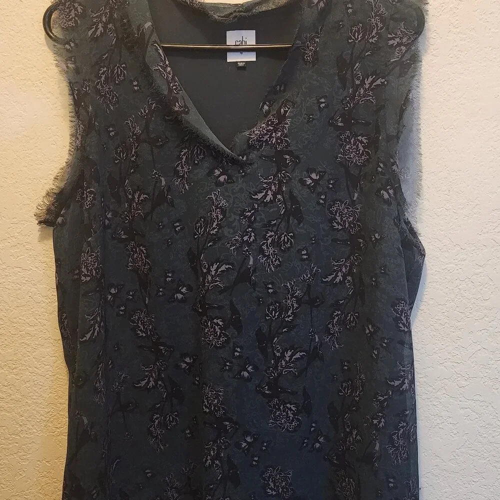 CAbi large Women's Evermore Flutter blouse V-neck Feminine Bohemian Flare - Picture 1 of 4